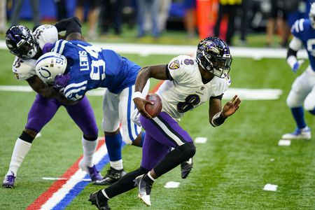 El partido de los Baltimore Ravens y los Indianapolis Colts no fue tan emocionante como la audiencia esperaba